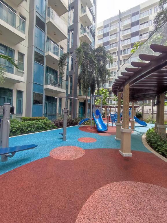 Two Palmtree Villas Newport Boulevard Near Naia 3 Pasay City มะนิลา ภายนอก รูปภาพ