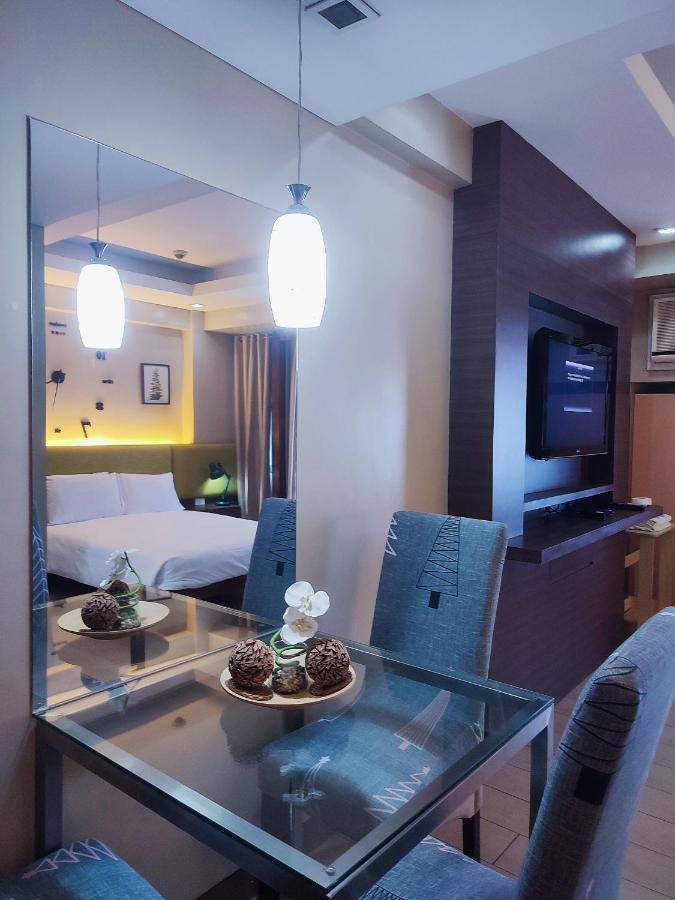Two Palmtree Villas Newport Boulevard Near Naia 3 Pasay City มะนิลา ภายนอก รูปภาพ