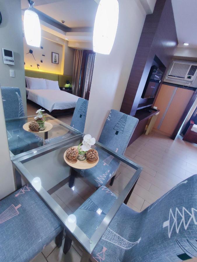 Two Palmtree Villas Newport Boulevard Near Naia 3 Pasay City มะนิลา ภายนอก รูปภาพ